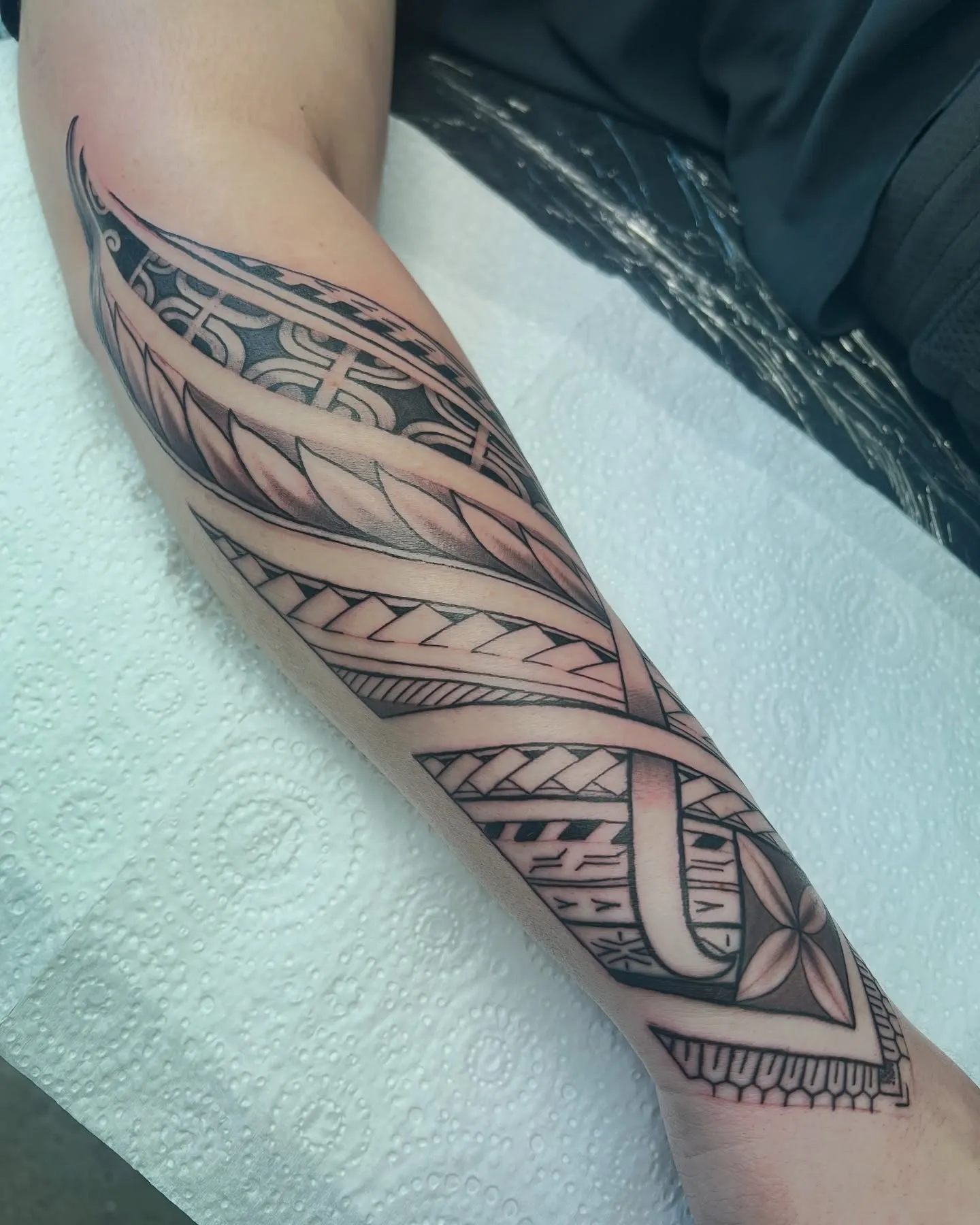 Polynesian tatau forearm piece